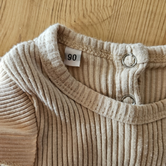 KangKang Baby Girls Outfit - Picture 3 of 6